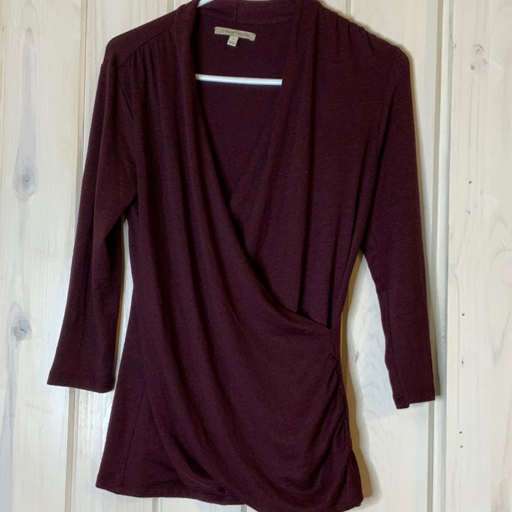 Super cute burgundy light wrap sweater, size M